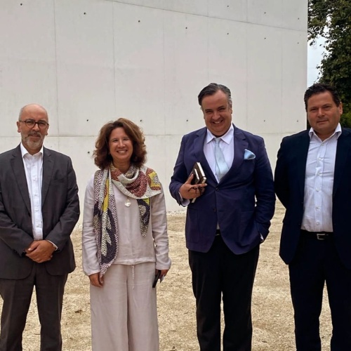 Fundação Livraria Lello e a Fundação AEP celebram protocolo estratégico para reforçar a articulação entre cultura, cidadania e inovação empresarial.